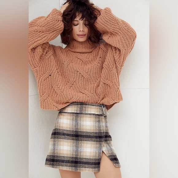 Free People Seasons Change Sweater Size S in Almond - Picture 2 of 13